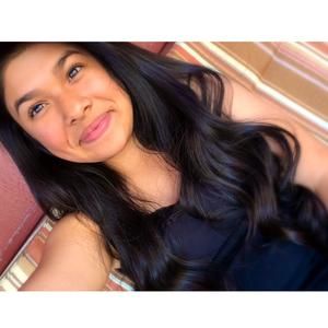 Meet your Posher, Damaris